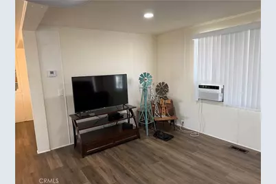 332 N Lyon Avenue #107, Hemet, CA 92543 - Photo 9