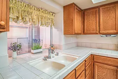 29386 Lake Forest, Sun City, CA 92586 - Photo 11