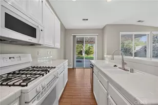 37799 Amber Ln, Murrieta, CA 92562 - Photo 19