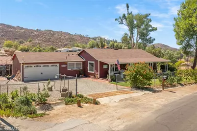41097 Crest, Hemet, CA 92544 - Photo 5