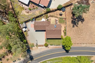 41097 Crest, Hemet, CA 92544 - Photo 9