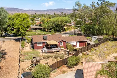 41097 Crest, Hemet, CA 92544 - Photo 11