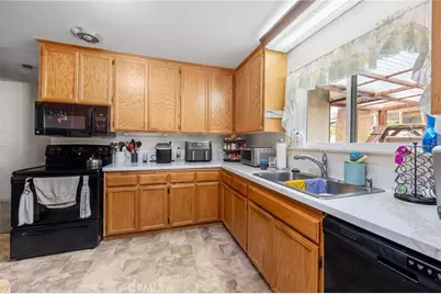 1400 Teakwood, Hemet, CA 92543 - Photo 9