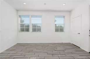 40410 Calle Real, Murrieta, CA 92563 - Photo 13
