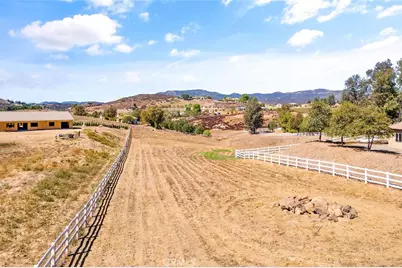 39985 Calle De Suenos, Murrieta, CA 92562 - Photo 37