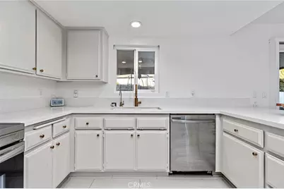 23618 Fair Weather, Canyon Lake, CA 92587 - Photo 13