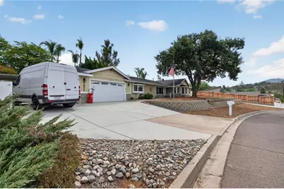 1805 Wind River Road, El Cajon, CA 92019 - Photo 5
