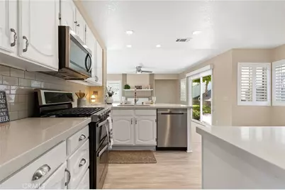 39309 Via Monserate, Murrieta, CA 92563 - Photo 13