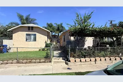 823 W 81st, Los Angeles, CA 90044 - Photo 1