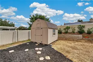 36430 Rotterdam, Winchester, CA 92596 - Photo 23