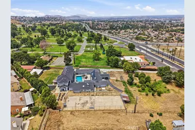 24163 Barton, Loma Linda, CA 92354 - Photo 59