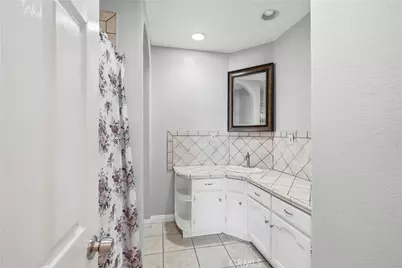 10962 Elm Avenue, Lynwood, CA 90262 - Photo 17