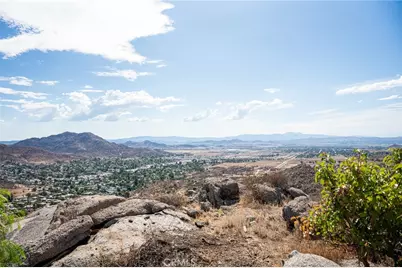 39 Minton, Homeland, CA 92548 - Photo 13