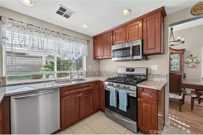 977 Sussex, San Jacinto, CA 92583 - Photo 13
