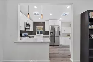 25998 Summer Dawn Ct, Murrieta, CA 92563 - Photo 11
