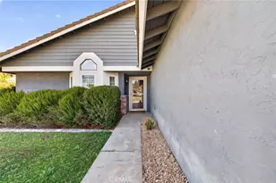 25998 Summer Dawn Ct, Murrieta, CA 92563 - Photo 5
