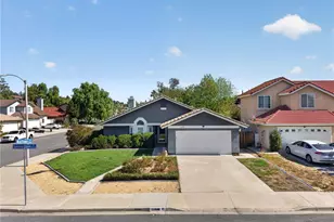 25998 Summer Dawn Ct, Murrieta, CA 92563 - Photo 35