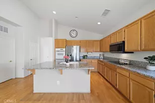 40158 Colony Dr, Murrieta, CA 92562 - Photo 11