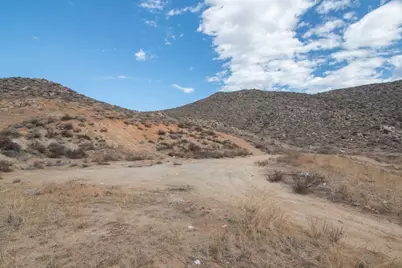 41680 Grouse Court, Hemet, CA 92543 - Photo 9