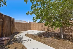10716 Wakefield St, Adelanto, CA 92301 - Photo 31