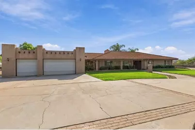 25124 Los Rancherias, Hemet, CA 92545 - Photo 3
