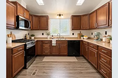 5700 W Wilson Avenue #10, Banning, CA 92220 - Photo 9