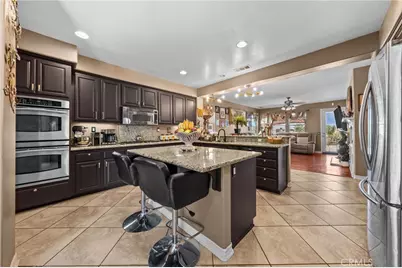 27488 Murrieta Oaks, Murrieta, CA 92562 - Photo 17