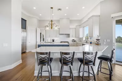 41653 Oak Trail Court, Murrieta, CA 92562 - Photo 17