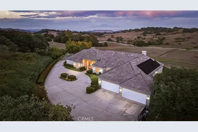 41653 Oak Trail Court, Murrieta, CA 92562 - Photo 9