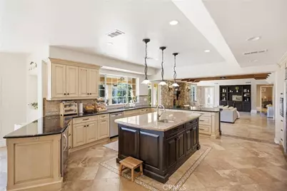 20855 Avenida Castilla, Murrieta, CA 92562 - Photo 21