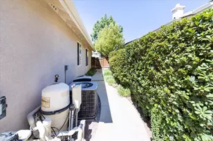 39687 Corte Gata, Murrieta, CA 92562 - Photo 47