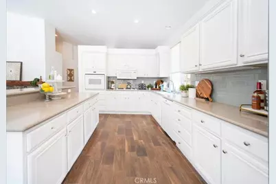39687 Corte Gata, Murrieta, CA 92562 - Photo 17