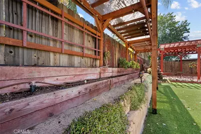29688 Via Naravilla, Sun City, CA 92586 - Photo 33