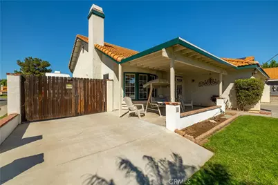 8751 Rosebay Court, Riverside, CA 92508 - Photo 3