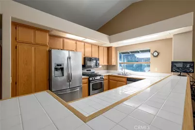 8751 Rosebay Court, Riverside, CA 92508 - Photo 9