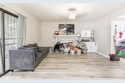 1146 Adel Court, Colton, CA 92324 - Photo 21