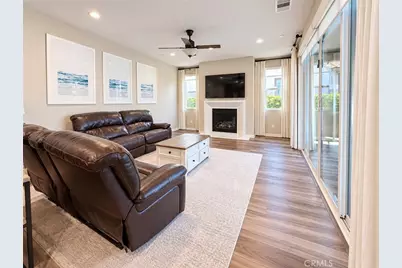 30826 Bloomfest, Murrieta, CA 92563 - Photo 3
