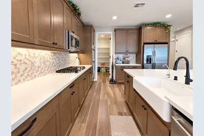 30826 Bloomfest, Murrieta, CA 92563 - Photo 5