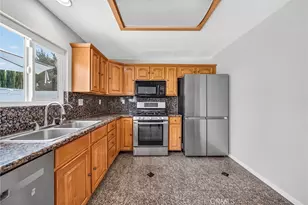 25992 Country Walk Ln, Murrieta, CA 92563 - Photo 11