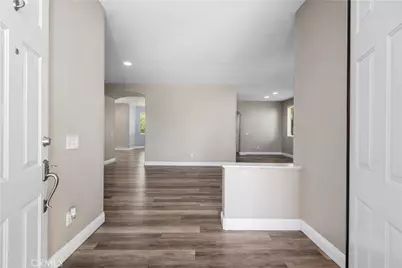 31383 Britton Circle, Temecula, CA 92591 - Photo 9