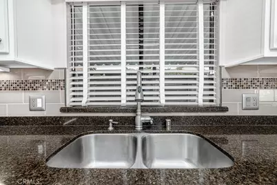 1300 W Menlo Avenue #55, Hemet, CA 92543 - Photo 11