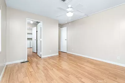 1300 W Menlo Avenue #55, Hemet, CA 92543 - Photo 21