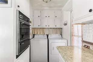 332 N Lyon Ave, Hemet, CA 92543 - Photo 7