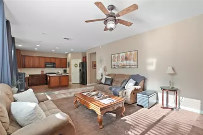34229 Larksburg Court, Lake Elsinore, CA 92532 - Photo 11