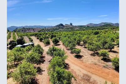 21055 Carancho Road, Temecula, CA 92590 - Photo 9