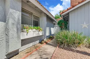 1102 Mayten Tree Ct, Hemet, CA 92545 - Photo 5