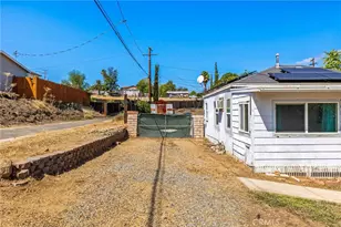 307 N Lowell, Lake Elsinore, CA 92530 - Photo 5
