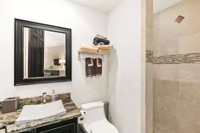 22499 Bear Creek Drive, Murrieta, CA 92562 - Photo 35
