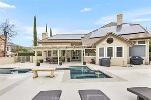 22499 Bear Creek Dr, Murrieta, CA 92562 - Photo 41
