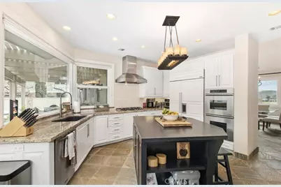 22499 Bear Creek Drive, Murrieta, CA 92562 - Photo 15